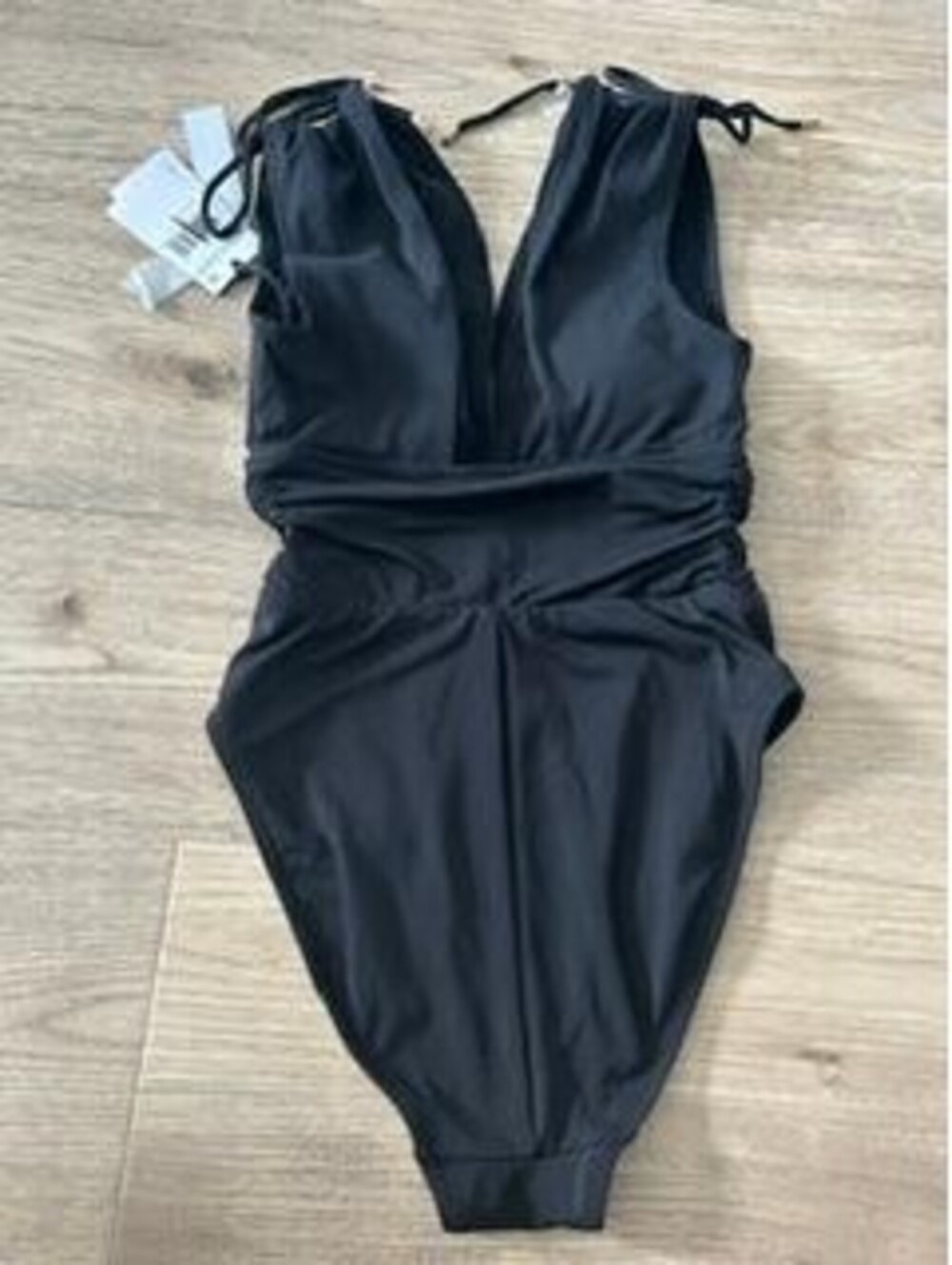 Robin Piccone Ava Plunge One Piece Swimsuit Black Size 4 Nordstrom NWT - Picture 2 of 7